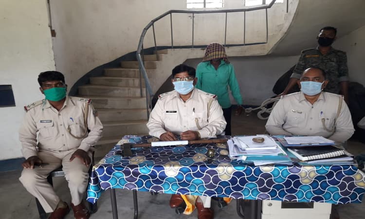 Jharkhand Crime News : वाहन चोर गिरोह का पुलिस ने किया भंडाफोड़, 5 गिरफ्तार, जानें रांची और लोहरदगा कनेक्शन