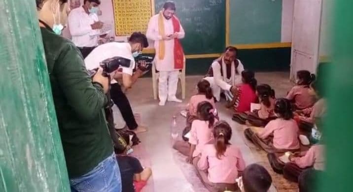 आगरा में डिप्टी सीएम केशव प्रसाद मौर्य बोले- सपा सुप्रीमो अखिलेश यादव और सपा हमेशा करती है घटिया राजनीति