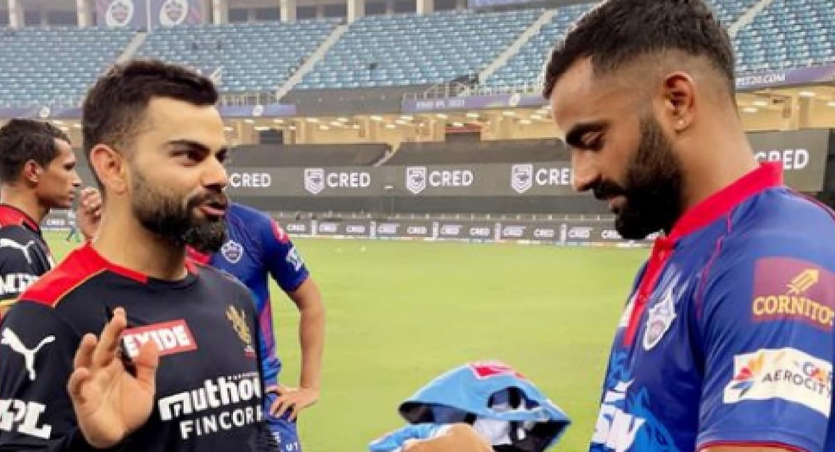 IPL 2022: विराट कोहली के साथ खेल चुके क्रिकेटर को रेस्टोरेंट में करना पड़ा था वेटर का काम, ऐसे बदली तकदीर IPL 2022: विराट कोहली के साथ खेल चुके क्रिकेटर को रेस्टोरेंट में करना पड़ा था वेटर का काम, ऐसे बदली तकदीर