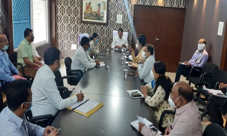 लोगों को आर्थिक एवं शैक्षणिक रूप से मजबूत करने का लक्ष्य तय : डॉ रामेश्वर उरांव