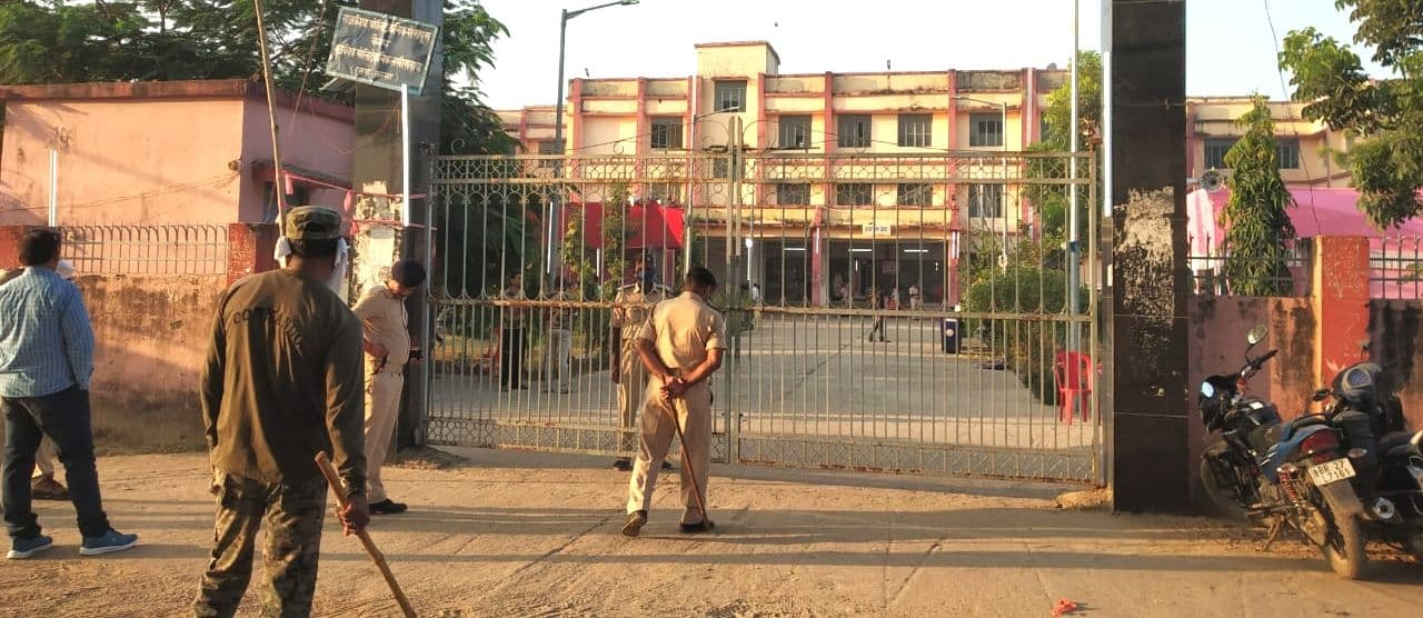 Bihar News: कोरोना ड्यूटी में लगे पुलिसकर्मियों के लिए खुशखबरी, नीतीश सरकार अब देगी प्रोत्साहन राशि Bihar News: कोरोना ड्यूटी में लगे पुलिसकर्मियों के लिए खुशखबरी, नीतीश सरकार अब देगी प्रोत्साहन राशि
