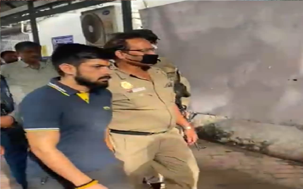 राजस्थान: गैंगस्टर राजू ठेहट हत्या मामले का मूसेवाला मर्डर केस से कनेक्शन, लॉरेंस बिश्नोई पर संदेह राजस्थान: गैंगस्टर राजू ठेहट हत्या मामले का मूसेवाला मर्डर केस से कनेक्शन, लॉरेंस बिश्नोई पर संदेह