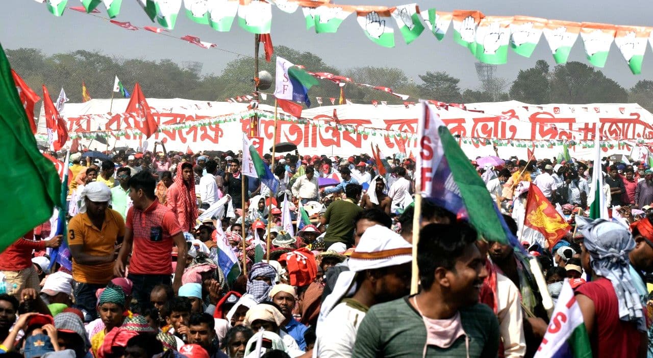 बंगाल में विधानसभा चुनाव से पहले CPIM ने इस मामले में BJP को दी कड़ी टक्कर बंगाल में विधानसभा चुनाव से पहले CPIM ने इस मामले में BJP को दी कड़ी टक्कर