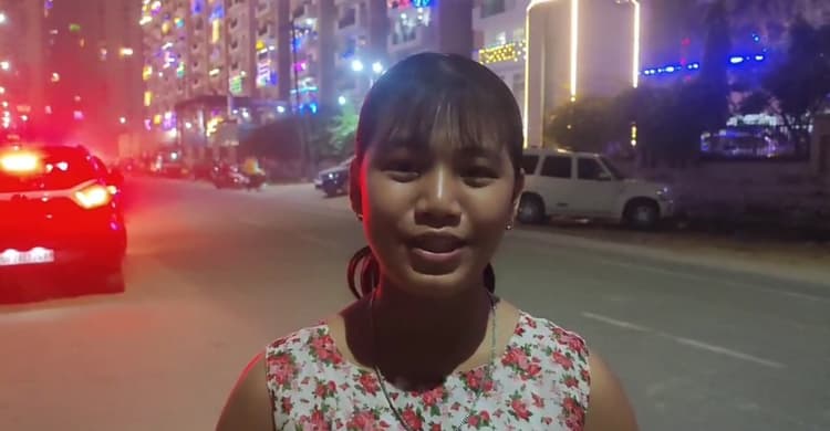 क्लाइमेट एक्टिविस्ट लिसिप्रिया कंगुजम का मोबाइल फेसबुक लाइव करते समय चोरी, नोएडा पुलिस की हो रही खिचाई