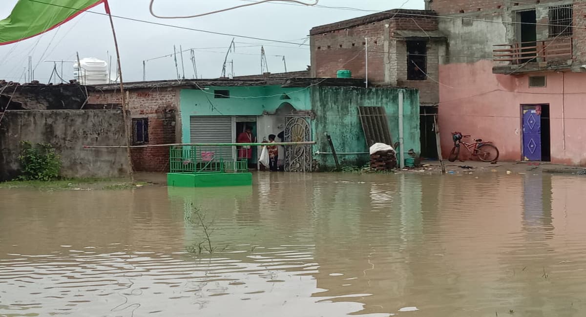 Jharkhand Weather Update News : बारिश से अभी नहीं मिलेगी राहत, जानें आपके जिले के मौसम का हाल