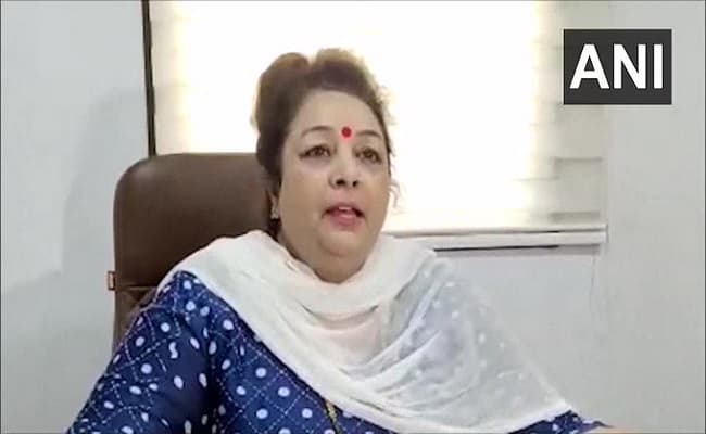 Gurugram में मंगलवार को बंद रहेंगी मीट की दुकानें, लाइसेंस शुल्क भी बढ़ा, ओवैसी ने दी ये प्रतिक्रिया