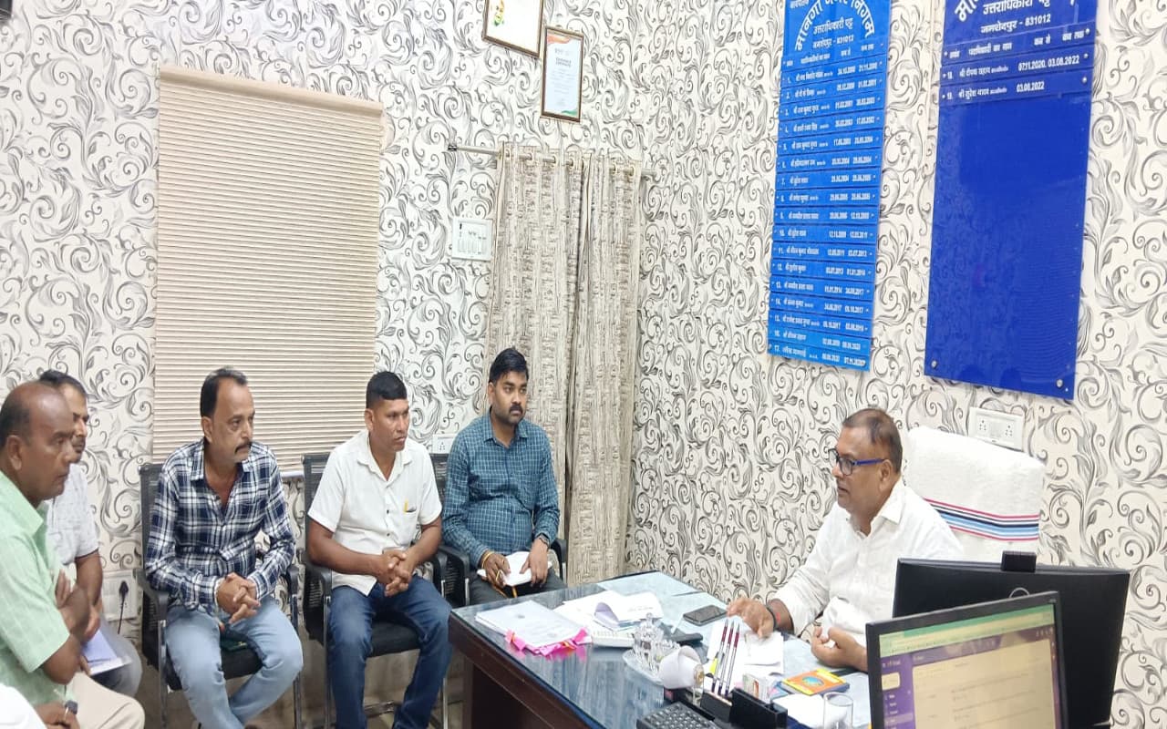 झारखंड : मानगो नगर निगम क्षेत्र में सफाई में लापरवाही बरतने पर नपे तीन ठेकेदार, ईओ ने किया शोकॉज झारखंड : मानगो नगर निगम क्षेत्र में सफाई में लापरवाही बरतने पर नपे तीन ठेकेदार, ईओ ने किया शोकॉज
