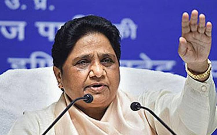 Modi सरकार के समर्थन में आयीं मायावती, कर डाली अलग OBC जनगणना की मांग