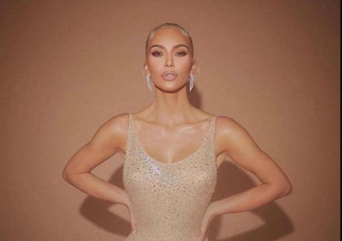 Met Gala 2022: किम कार्दशियन ने इस आइकॉनिक ड्रेस में फिट होने के लिए 3 हफ्तों में घटाया 7 किलो वजन,PHOTOS