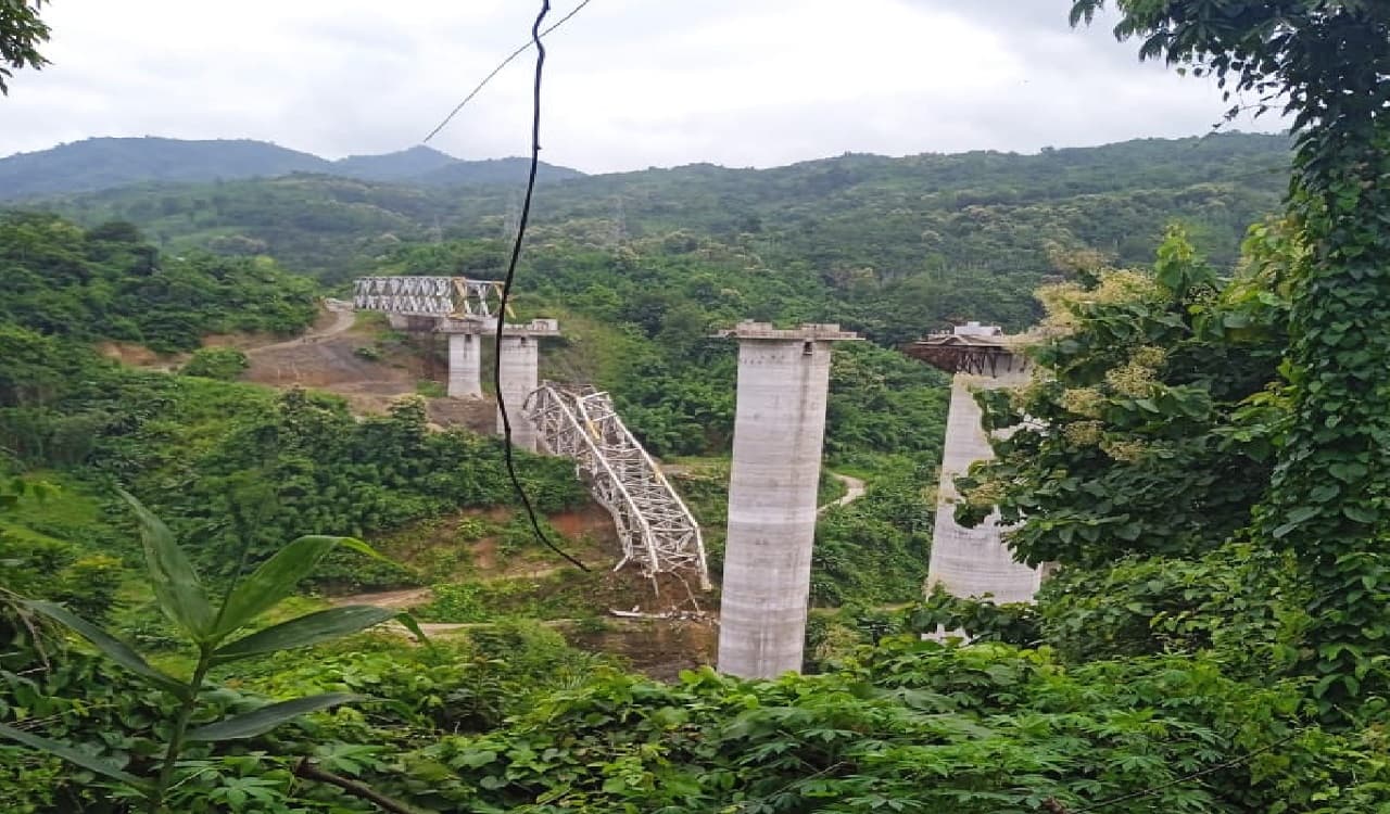 Mizoram: मिजोरम में अंडर कंस्ट्रक्शन रेलवे पुल ढहने से 17 की मौत, अश्विनी वैष्णव ने जताया दुख, मुआवजे की घोषणा