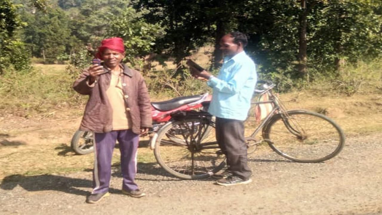 Jharkhand news: गुमला के कुरूमगढ़ थाना से सटे 50 गांवों में मोबाइल नेटवर्क ठप, नक्सलियों का सेफ जोन बना इलाका