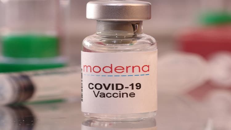 Moderna Vaccine: अपडेटेड मॉडर्न वैक्सीन को मंजूरी देने वाला पहला देश बना UK, Omicron के खिलाफ है असरदार