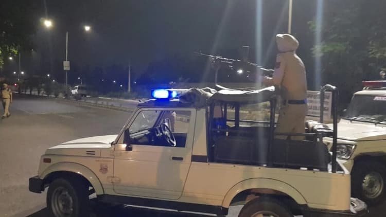 मोहाली ब्लास्ट मामले में बड़ी कामयाबी, धमाके के लिए इस्तेमाल किए गए तीन मोबाइल फोन और फॉर्च्यूनर बरामद