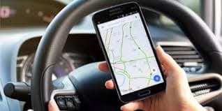 Driving के दौरान Google Maps यूज करनेवाले सावधान, लग सकता है भारी जुर्माना
