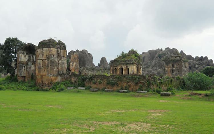 झारखंड : PM Modi की 'मन की बात' में शामिल होगा गुमला का नवरत्नगढ़, वर्ल्ड हैरिटेज में है शामिल