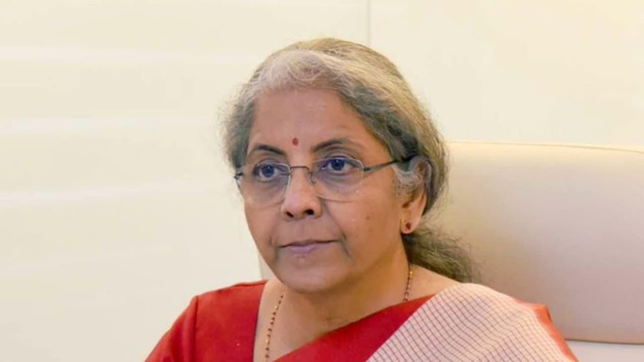 Union Budget 2023 : निर्मला सीतारमण ने कहा, मिडिल क्लास पर सरकार ने फिलहाल कोई नया टैक्स नहीं लगाया