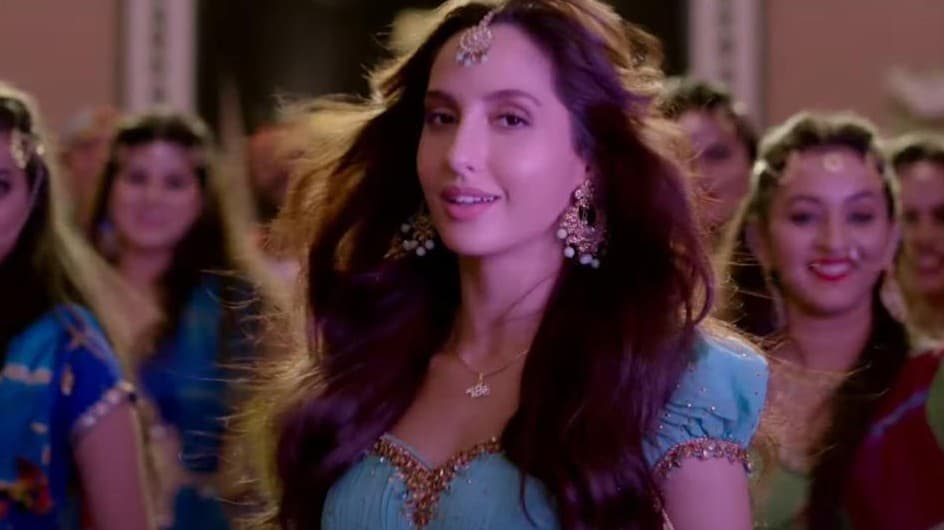 Nora Fatehi का ‘Coca Cola’ सॉन्ग इस पाकिस्तानी गाने की है कॉपी, एक्ट्रेस के डांस ने लूटा दिल Nora Fatehi का ‘Coca Cola’ सॉन्ग इस पाकिस्तानी गाने की है कॉपी, एक्ट्रेस के डांस ने लूटा दिल