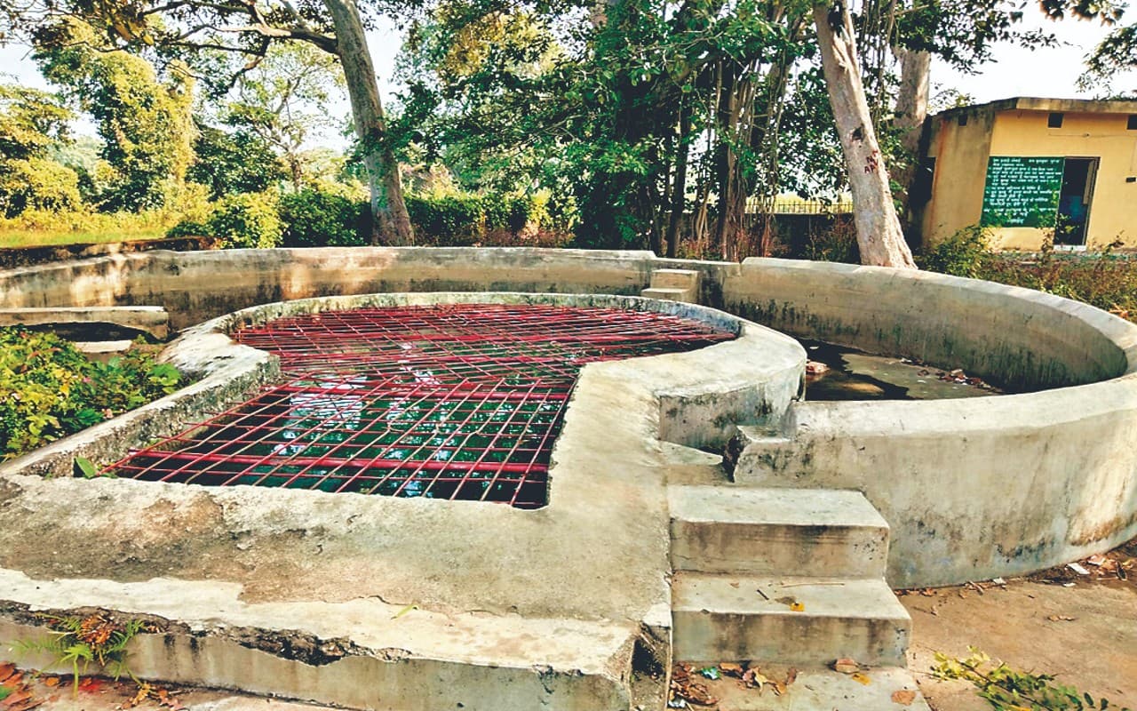 झारखंड के प्रमुख पिकनिक स्पॉट में से एक है दलाही बुलबुला का जलकुंड, यहां हर साल लगता है मेला