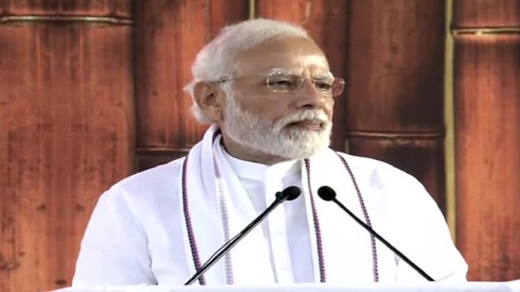 PM Modi Karnataka Visit: मैसूर में बोले पीएम मोदी, दिव्यांग साथियों की दूसरों पर निर्भरता होगी कम