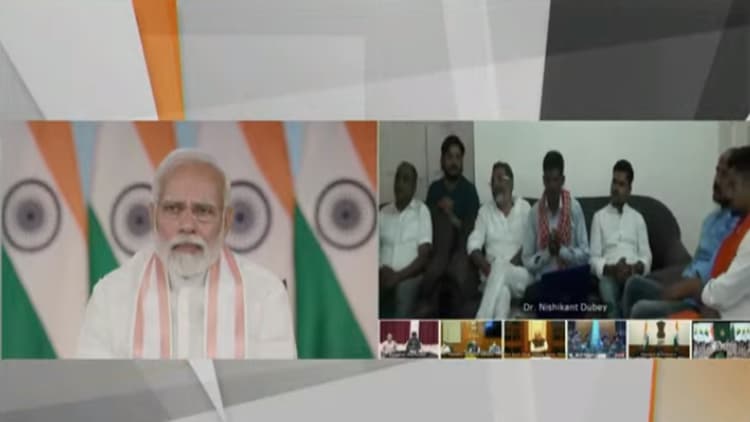 PM-CM से बात करने का देवघर के पन्नालाल को मिला मौका, डीसी मंजूनाथ ने भी पूरी कार्ययोजना की दी जानकारी