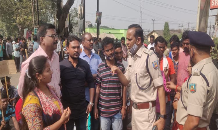 पाकुड़ बस स्टैंड के रेस्ट रूम में महिला से दुष्कर्म, 2 आरोपी गिरफ्तार, प्रभारी थाना इंचार्ज सस्पेंड