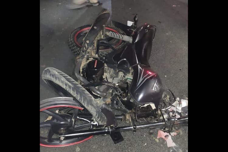 गोपालगंज में सड़क हादसा, ट्रैक्टर और बाइक की टक्कर में एक युवक की मौत