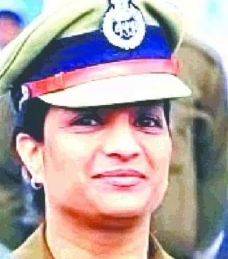 Haryana : मीरा बन कृष्ण की भक्ति करना चाहती हैं ये IPS, मांगा वीआरएस
