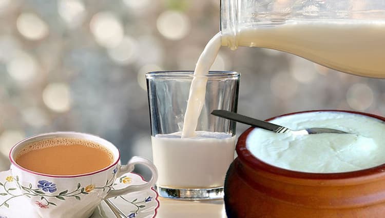 Poisonous Food Combinations: चाय, दूध, दही जैसे फूड-ड्रिंक्स का इन चीजों के साथ भूल से भी न करें सेवन, पेट में फैलेगा जहर, जान जाने तक की आ सकती है नौबत