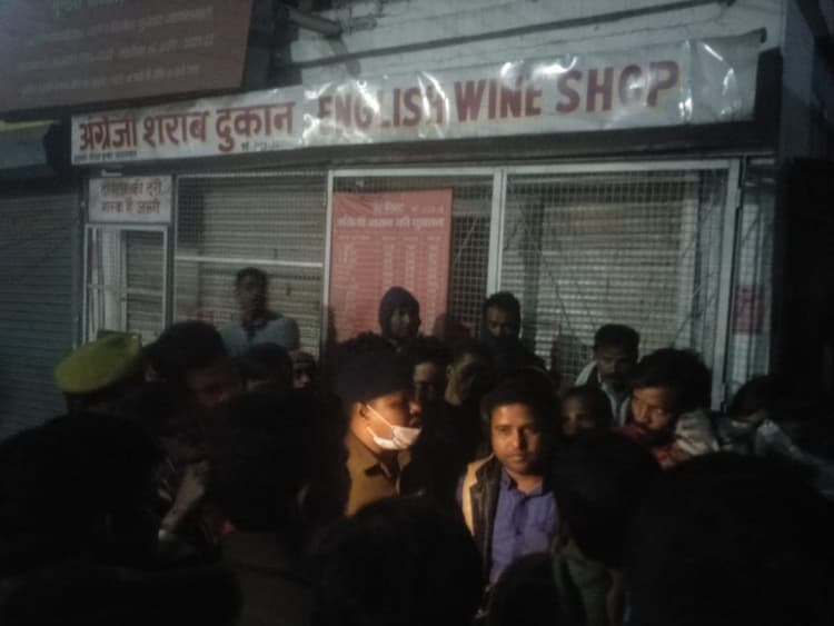 Prayagraj News: बेटी के सामने पिता की बेरहमी से पीट-पीटकर हत्या, जमीनी विवाद से जुड़ा है मामला