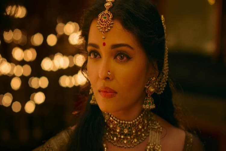 Ponniyin Selvan 2: ऐश्वर्या राय बच्चन की 'पोन्नियिन सेल्वन 2' OTT पर रिलीज, घर बैठे उठाये लुत्फ