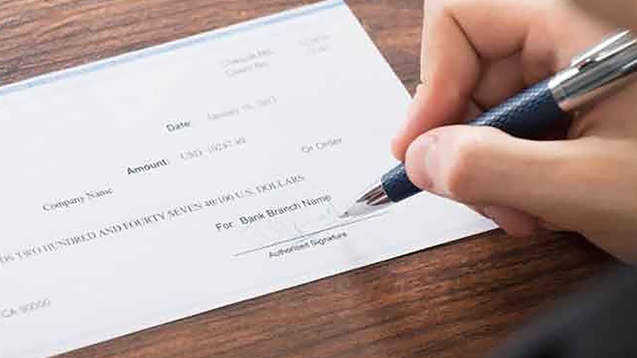 बदल जाएगा 01 जनवरी से Cheque Payment System, बैंक को देनी होगी डिटेल जानकारी, नहीं तो रूक जाएगा आपका पैसा, जानें क्या है नया नियम