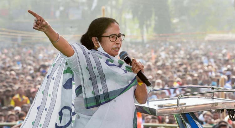 WB Election 2021 : वोटिंग के बीच ममता बनर्जी की पार्टी TMC का आरोप, नंदीग्राम के इस बूथ पर हमारे एजेंट को बनाया गया बंधक