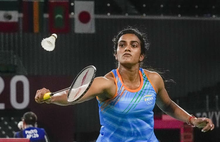 Tokyo Olympics 2020 : बैडमिंटन में पीवी सिंधू पदक से एक कदम दूर, ब्लिचफेल्ट को हराकर पहुंची क्वार्टर फाइनल में