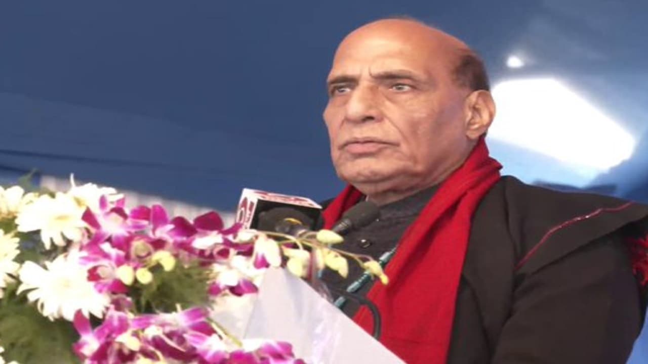 Rajnath Singh Arunachal Visit: अरुणाचल प्रदेश पहुंचे रक्षा मंत्री ने BRO के 28 परियोजनाओं का किया उद्घाटन Rajnath Singh Arunachal Visit: अरुणाचल प्रदेश पहुंचे रक्षा मंत्री ने BRO के 28 परियोजनाओं का किया उद्घाटन