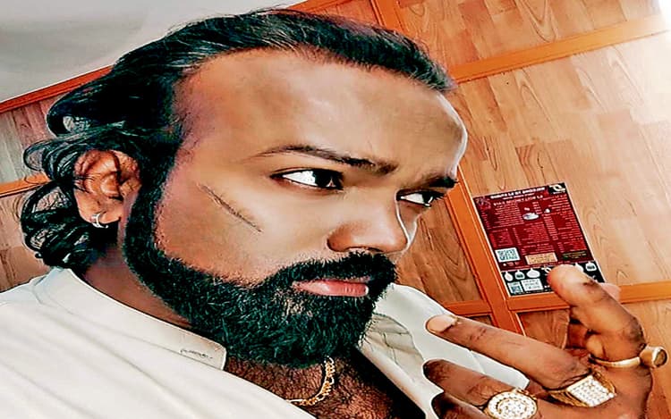 अजय देवगन की ‘भोला’ में दिखे बोकारो के रामानुज, वेबसीरीज, टीवी सीरियल सहित 100 फिल्मों कर चुके हैं काम