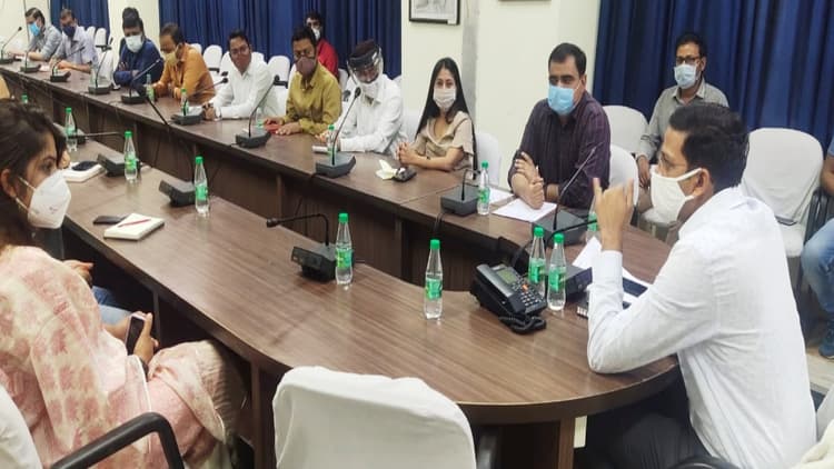 Coronavirus Update News : कोरोना संक्रमण की रोकथाम को लेकर प्रशासन गंभीर, इंसिडेंट कमांडर को मिली जिम्मेवारी