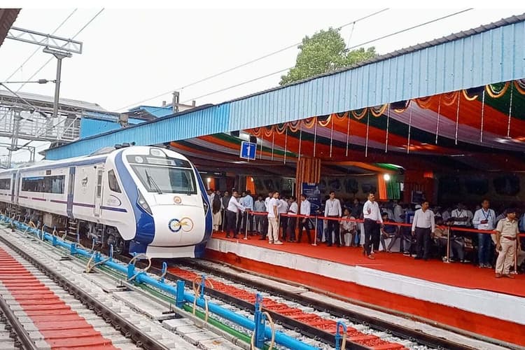 आज से पटना-रांची वंदे भारत नियमित दौड़ेगी, सफर करने वालों के लिए खाने का मेन्यू में क्या होगा खास