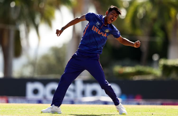 U-19 वर्ल्ड कप: सीआरपीएफ जवान का बेटा बांग्लादेश के खिलाफ बना भारत का हीरो, जानें उनके संघर्ष की कहानी