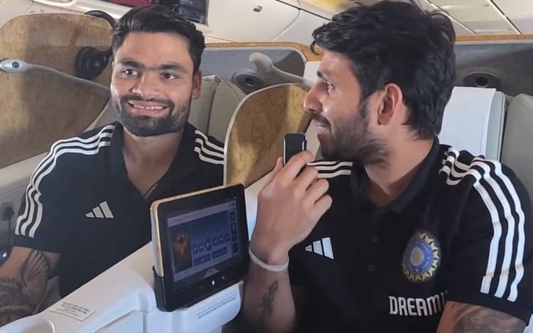रिंकू सिंह ने टीम इंडिया के साथ पहली बार बिजनेस क्लास में भरी उड़ान, शेयर किया एक्सपीरियंस