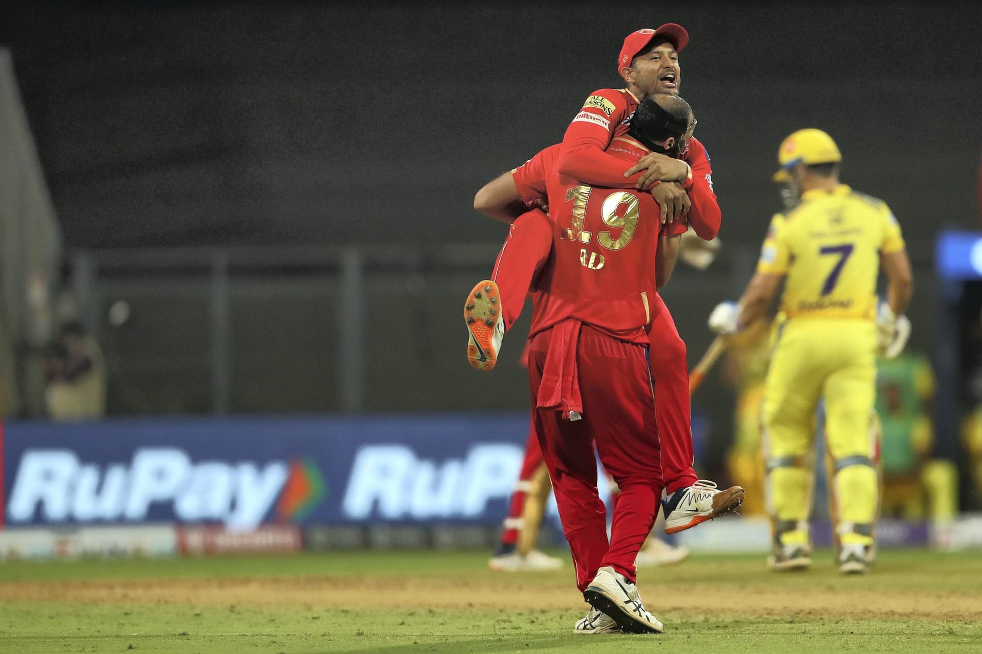 CSK vs PBKS, IPL 2022 : पंजाब किंग्स ने चेन्नई को 11 रन से हराया, शिखर धवन ने रचा इतिहास CSK vs PBKS, IPL 2022 : पंजाब किंग्स ने चेन्नई को 11 रन से हराया, शिखर धवन ने रचा इतिहास