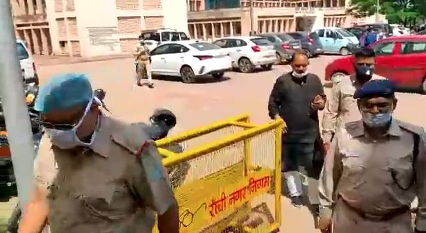 लालू प्रसाद के वार्ड में अचानक पहुंचे रांची के ग्रामीण एसपी