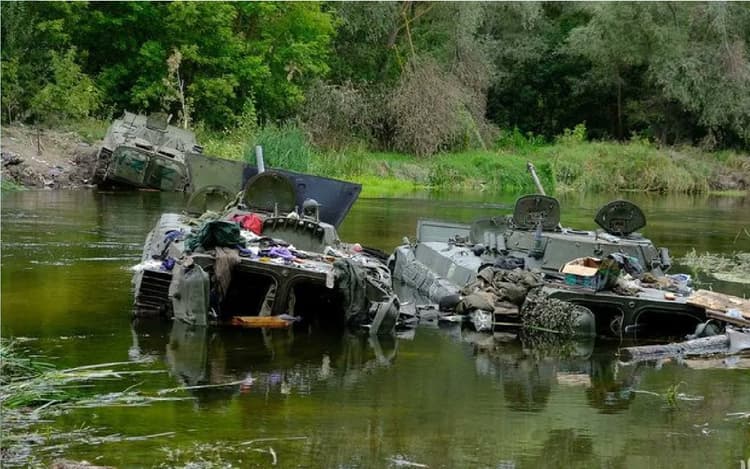 Russia Ukraine War: 8 महीने की जंग में कौन किस पर भारी? यूक्रेनी सेना का रूस की सीमा तक पहुंचने का दावा