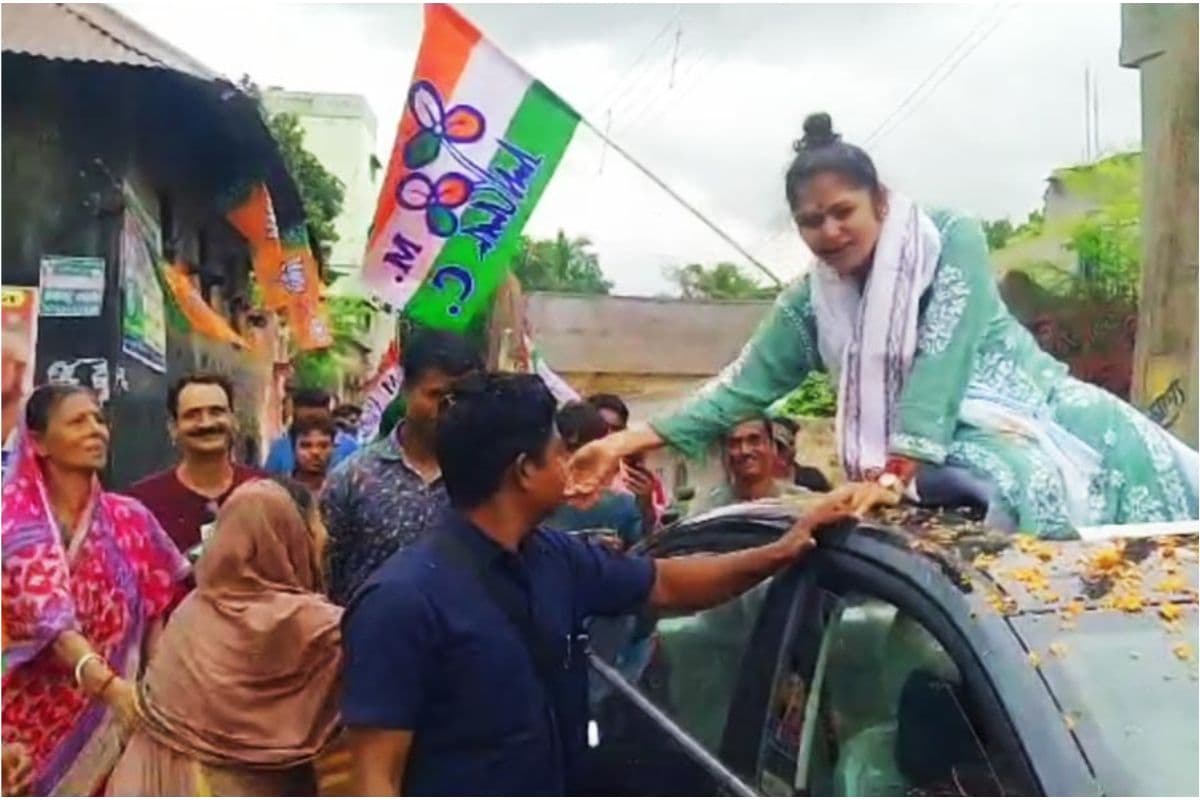 इडी कार्यालय की जगह पंचायत चुनाव का प्रचार करने बर्दवान पहुंची सायोनी घोष, पत्र भेज कर इडी काे दी जानकारी