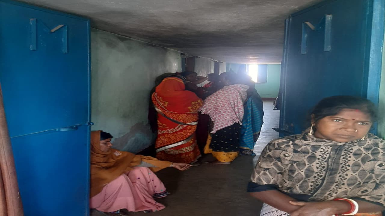 Jharkhand News : हजारीबाग में केरोसिन तेल विस्फोट से मां- बेटे की मौत, जानें अब तक कितने लोगों की गयी जान