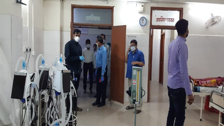 Coronavirus in Jharkhand : सरायकेला के सदर हॉस्पिटल में 70 और गम्हरिया CHC में बढ़ेंगे 30 बेड, डीसी ने दिये कई निर्देश