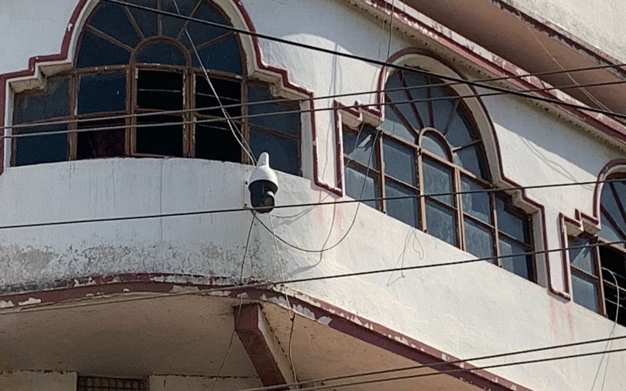 झारखंड : साहिबगंज के चौक-चौराहों पर लगे सभी सीसीटीवी कैमरे बेकार, आपराधिक घटना पर कैसे लगेगा अंकुश