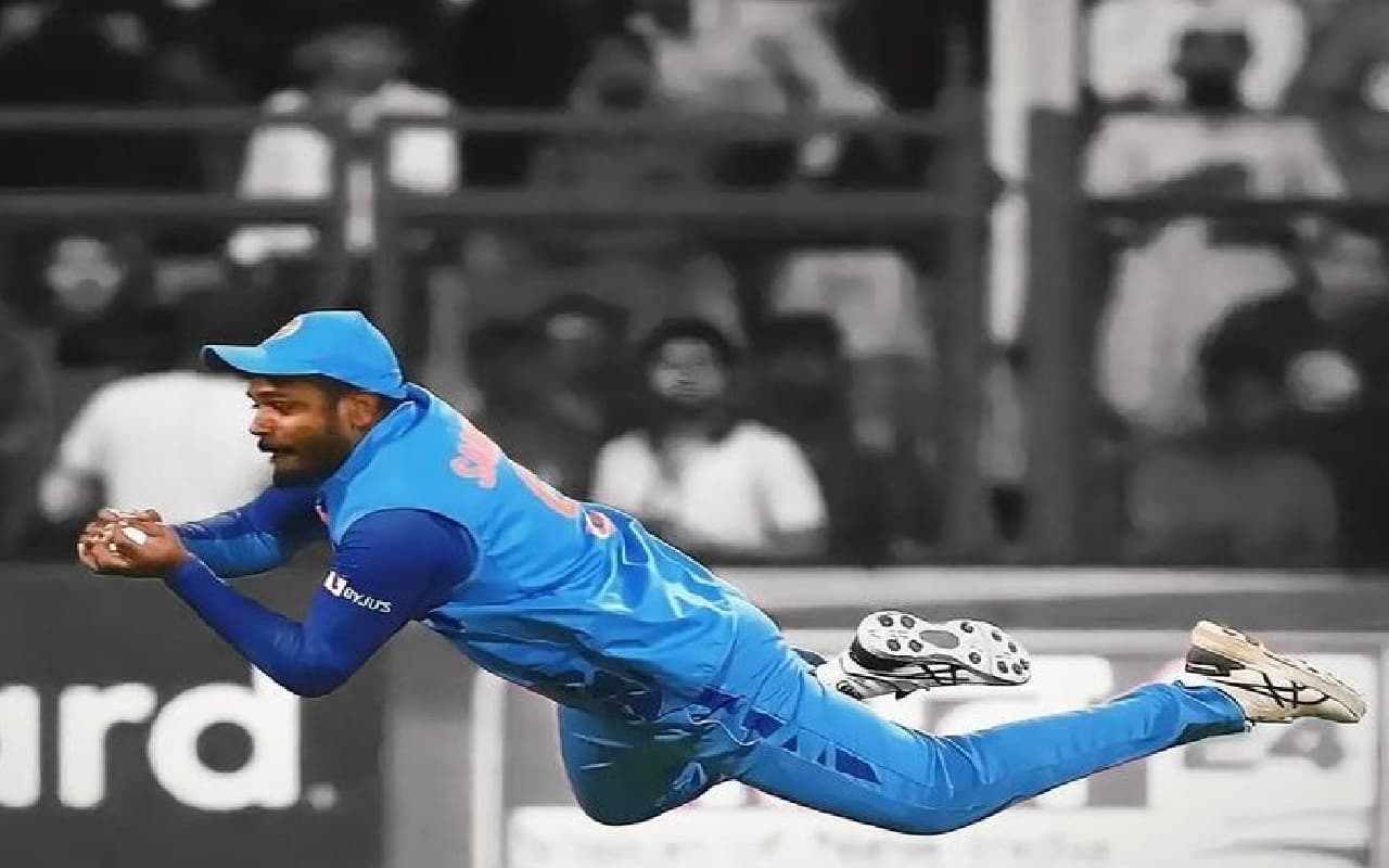 India vs Sri Lanka: टीम इंडिया को झटका, दूसरे टी20 मुकाबले से बाहर हुए संजू सैमसन, जितेश शर्मा को मौका India vs Sri Lanka: टीम इंडिया को झटका, दूसरे टी20 मुकाबले से बाहर हुए संजू सैमसन, जितेश शर्मा को मौका