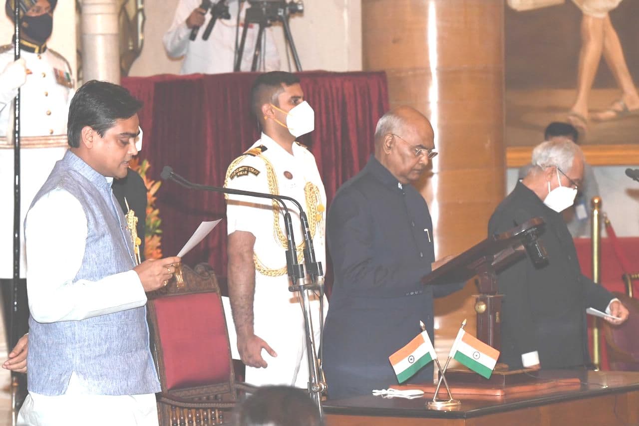 शांतनु ठाकुर के मंत्री बनने से ठाकुरनगर के मतुआ समुदाय में खुशी की लहर, ढोल-डंका बजा झूमे लोग