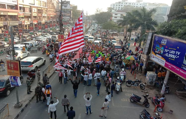 हेमंत सरकार का सरना आदिवासियों को दीपावली का तोहफा, रांची की सड़कों पर जश्न का माहौल