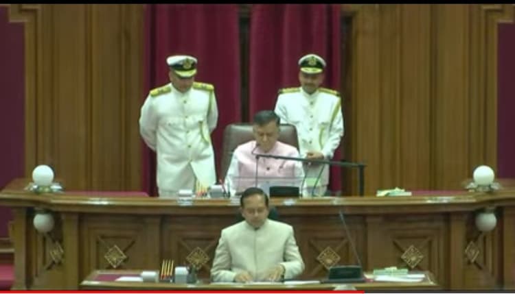 Lucknow: UP विधानसभा अध्यक्ष सतीश महाजन ने आज सदन में की बड़ी घोषणा, अब विधायकों को मिलेगी ये खास सुविधा